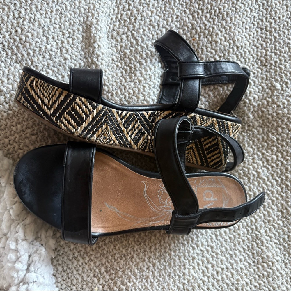 DV by Dolce Vita Black and Tan Espadrille Wedges